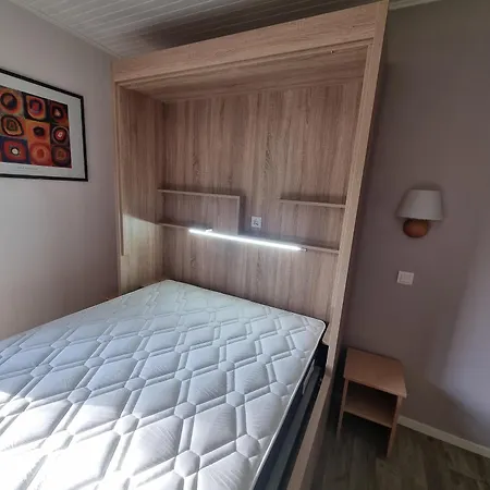 Vvf Cantal Champs-sur-tarentaine Aldeamento Turístico