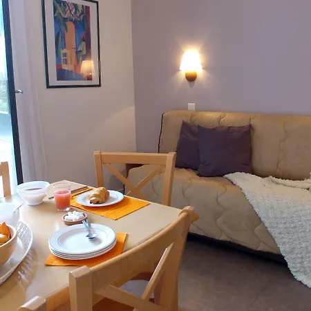 Aldeamento Turístico Vvf Cantal Champs-sur-tarentaine 3*