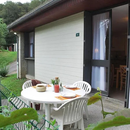 Aldeamento Turístico Vvf Cantal Champs-sur-tarentaine 3*