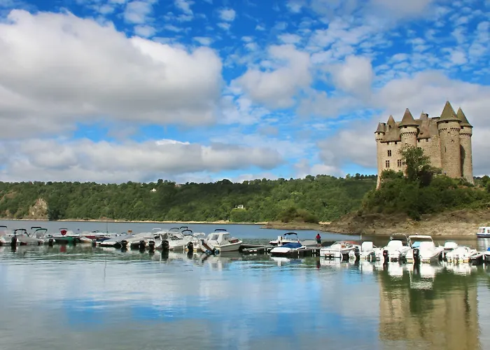 Vvf Villages   Les Lacs Du Cantal   Champs-sur-tarentaine 3*