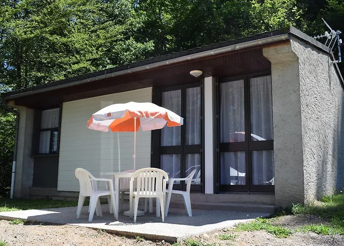 Vvf Villages   Les Lacs Du Cantal   Champs-sur-tarentaine